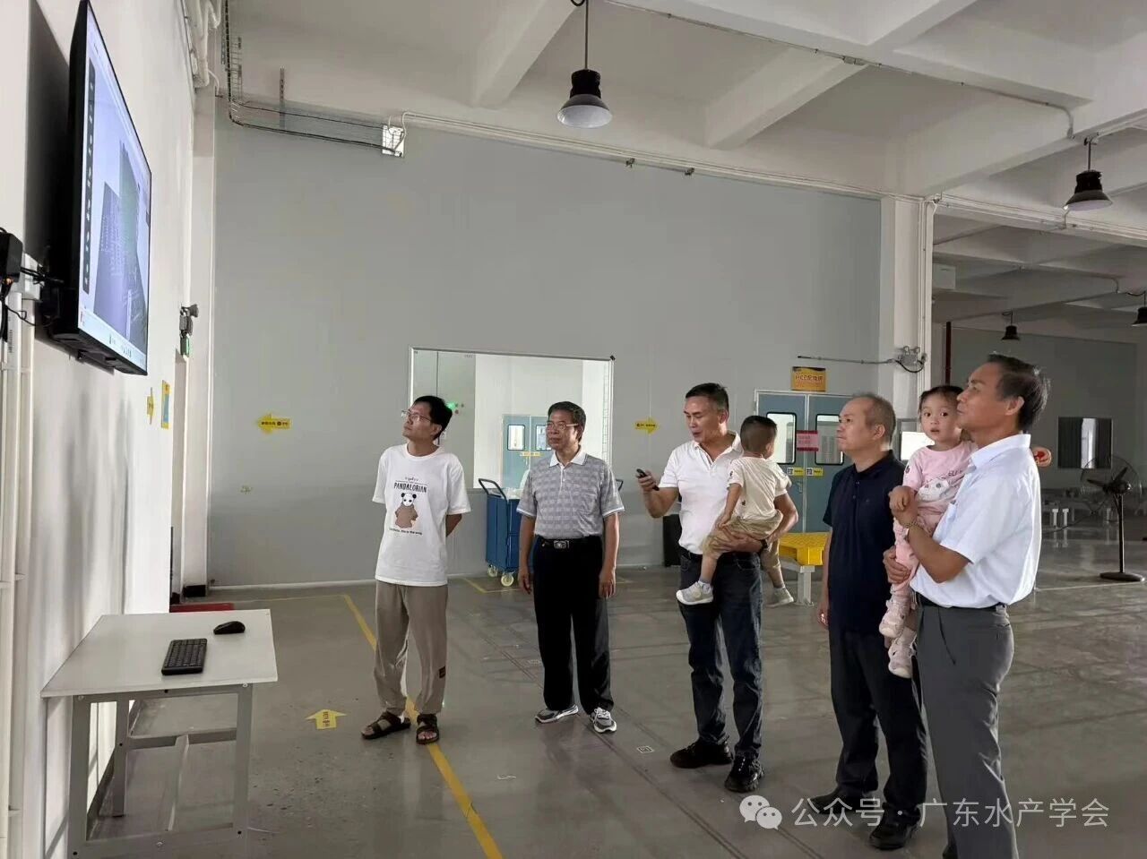 点击完整图片